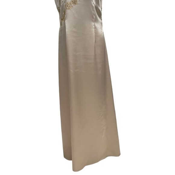 Elegant Gina Bacconi Satin Gown 10 Gold Floral Embroidery Formal HOCO Luxurious - Picture 10 of 15